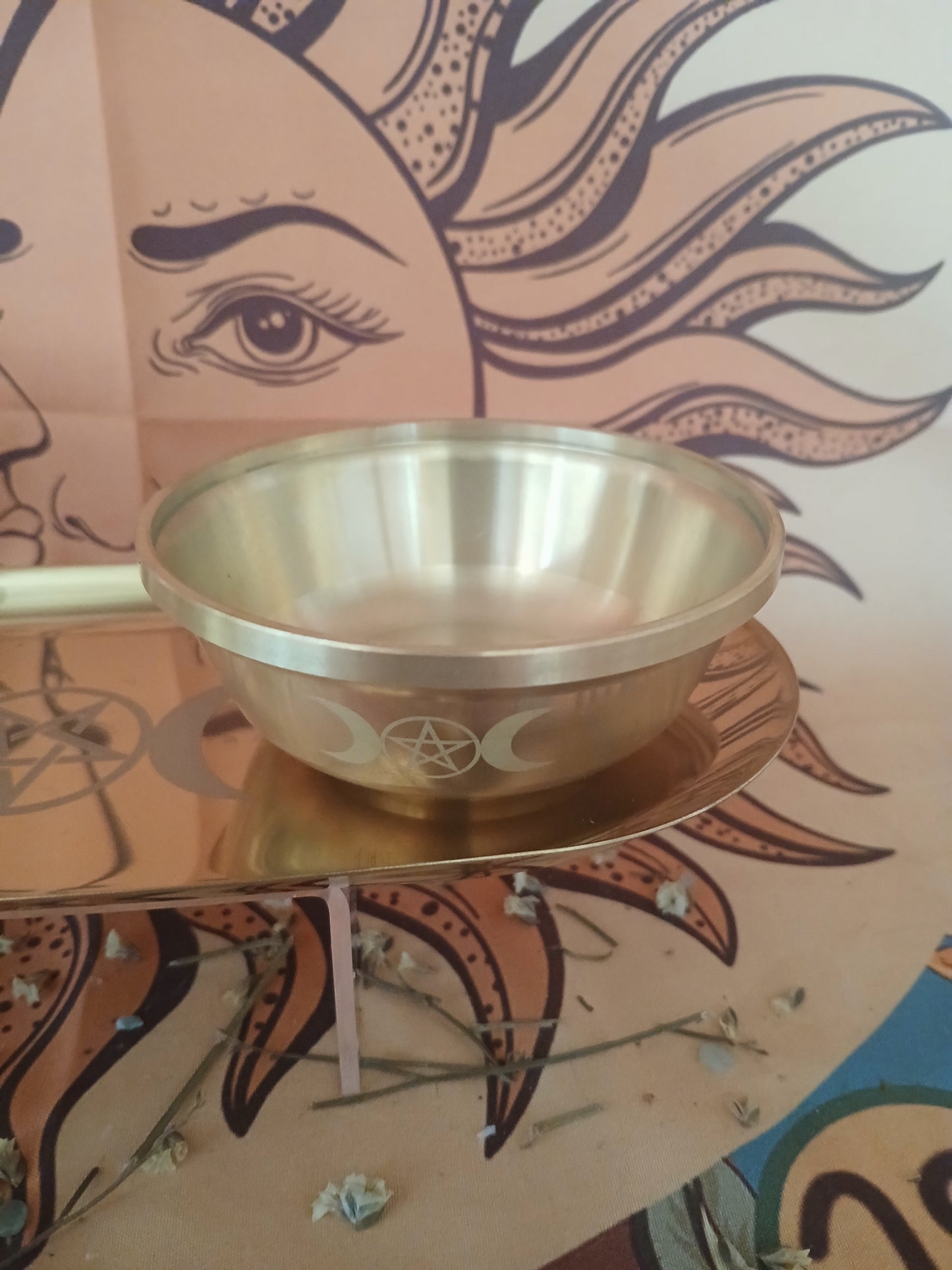 Ensemble rituel en laiton (verre, bol et assiette longue)