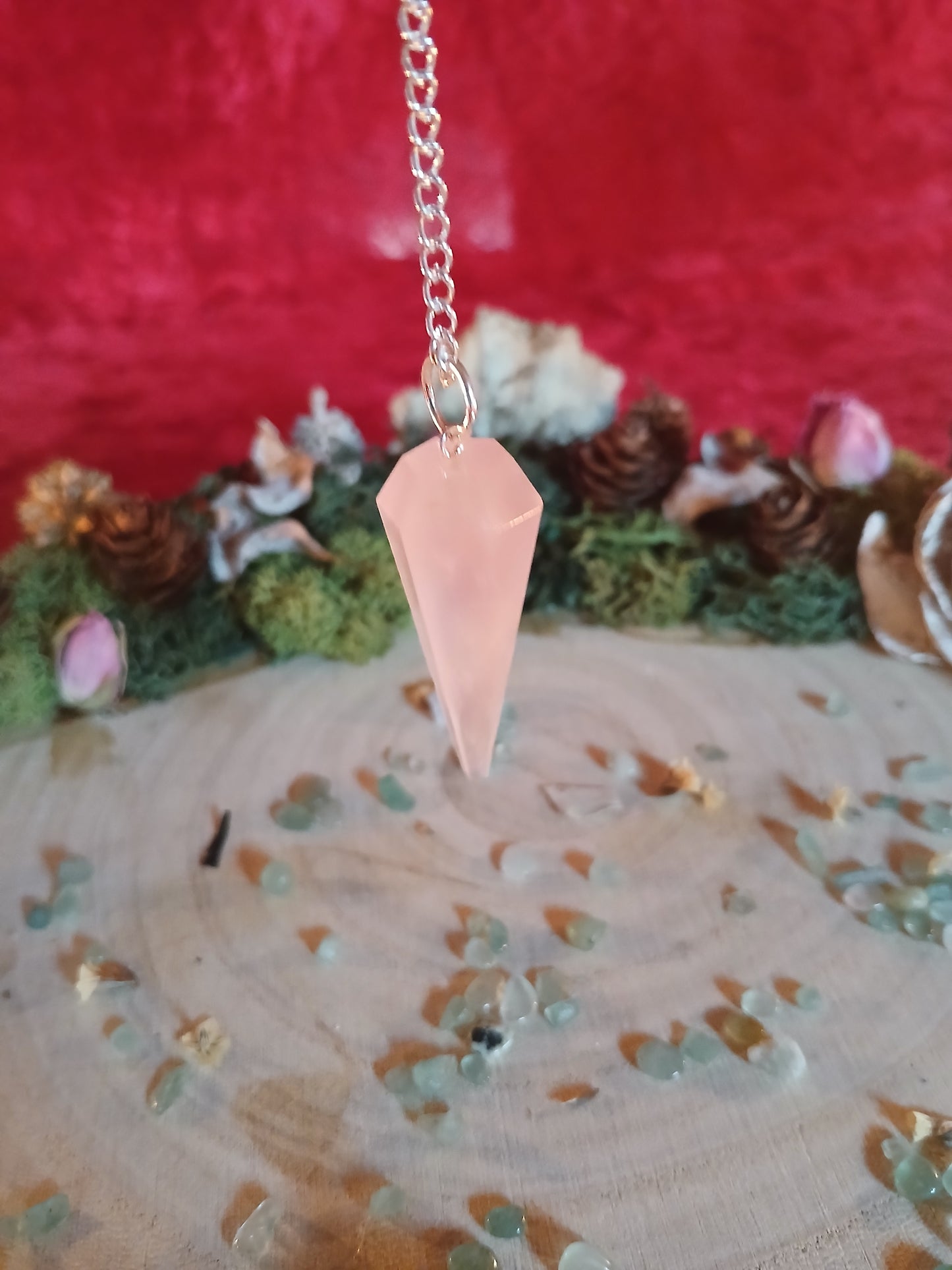 Pendule Quartz rose pointe facettée A