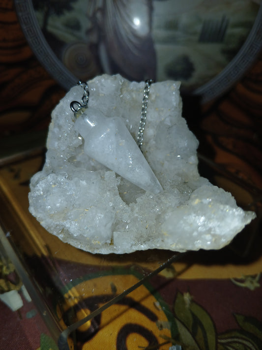 Pendule pointe cristal de roche