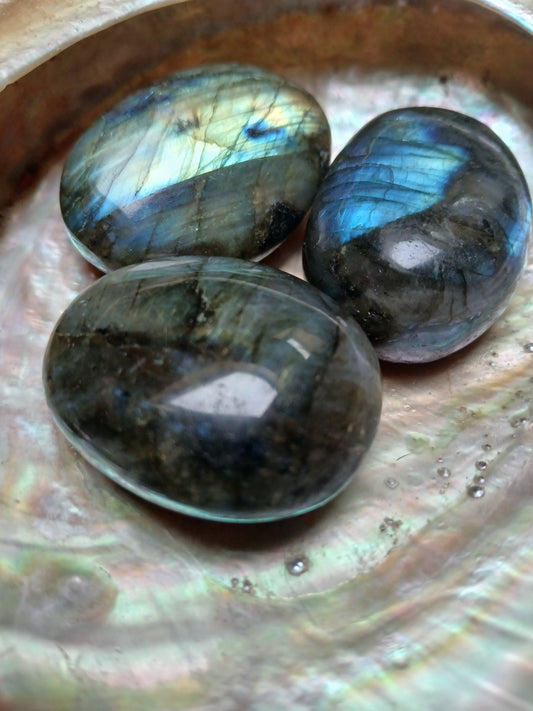Galais labradorite